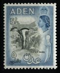 Аден 1953-1963 гг. • Gb# 68a • 5 sh. • Елизавета II осн. выпуск • проход в кратер (черная и голубая) • MNH OG VF • ( кат.- £35 )