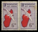 Мадагаскар 1941 г. • Iv# A22 • 6.90 fr. • самолет над картой острова • 2-й выпуск • авиапочта • пара • MNH OG* VF
