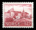 Норвегия 1977 г. • SC# 690 • 1.25 kr. • Архитектура Норвегии • замок Акерсхус • Used F-VF