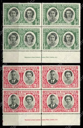 Южная Родезия 1947 г. • Gb# 62-63 • ½ и 1 d. • Королевский визит • королевская чета • полн. серия • кв. блоки с текстом • MNH OG XF+